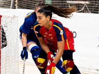 Aina Florenza , en una acció del partit