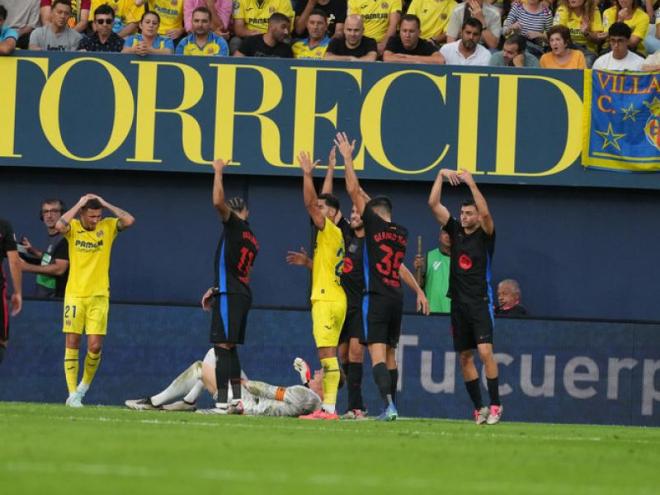 El moment de la lesió de Ter Stegen i la reacció dels futbolistes